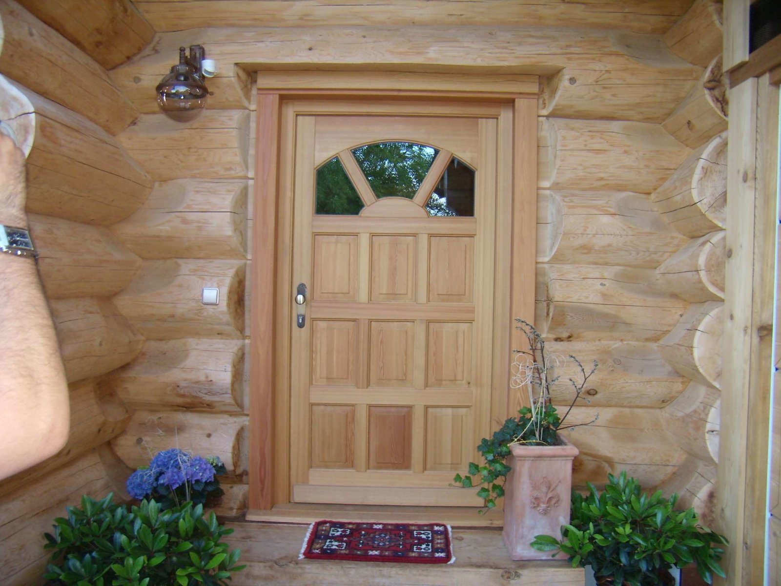 Holztür von der Firma Haus & Garten