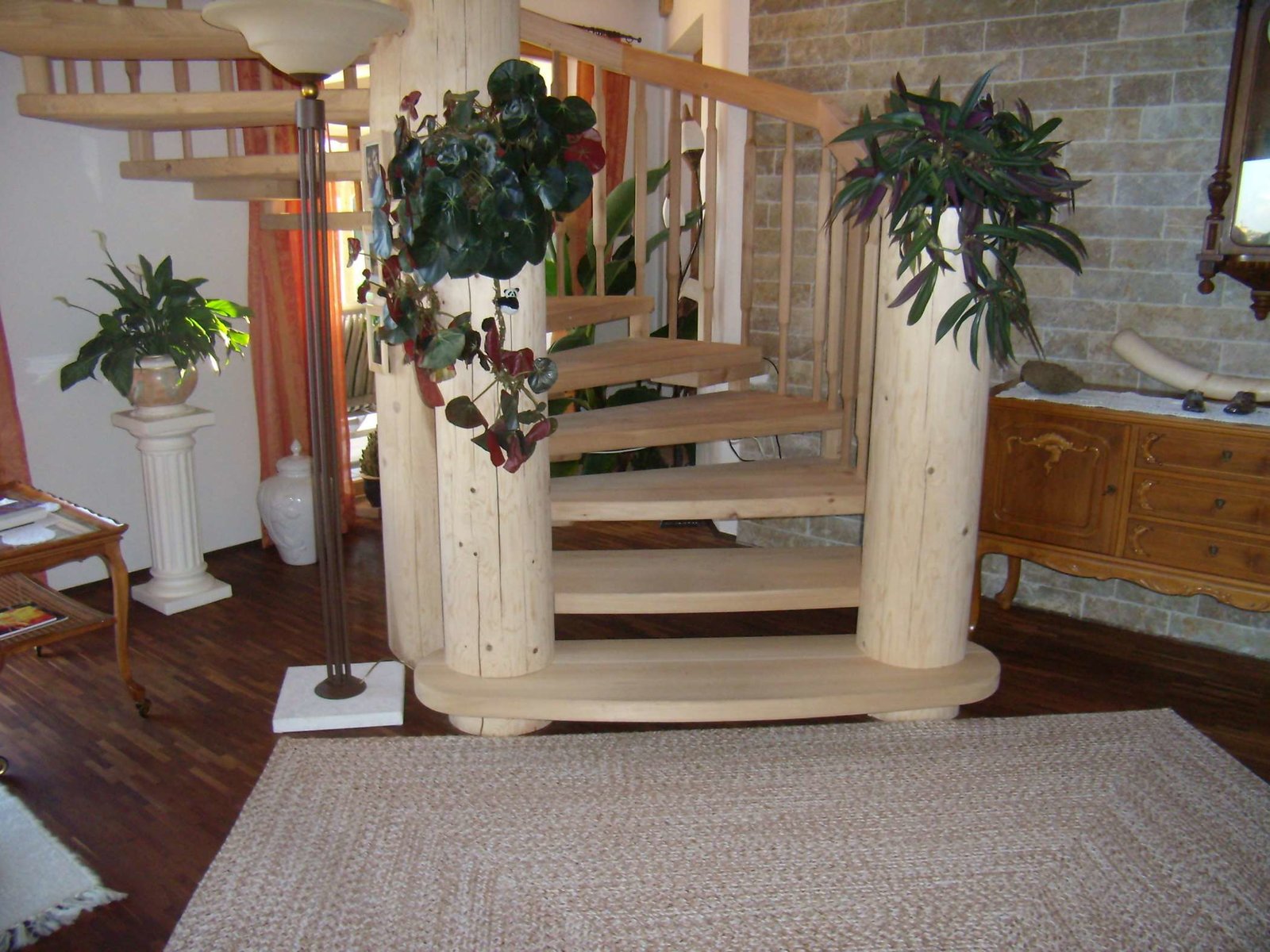 Holztreppe von der Firma Haus & Garten